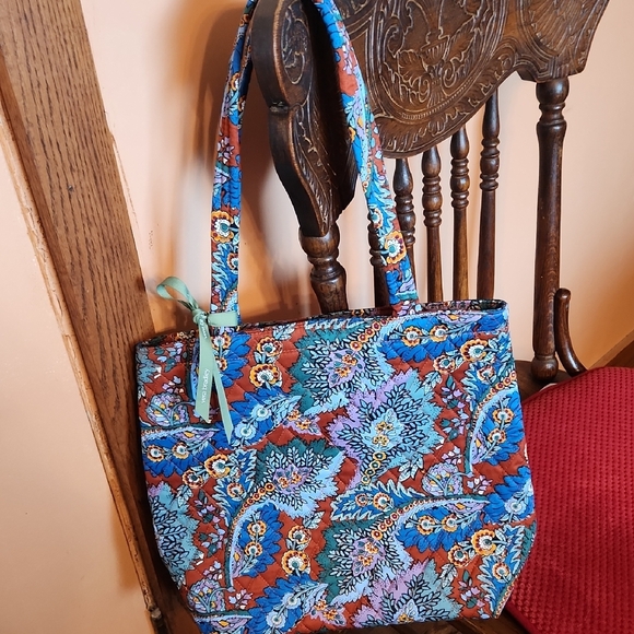 Floral Patterned Tote Bag - Picture 1 of 4